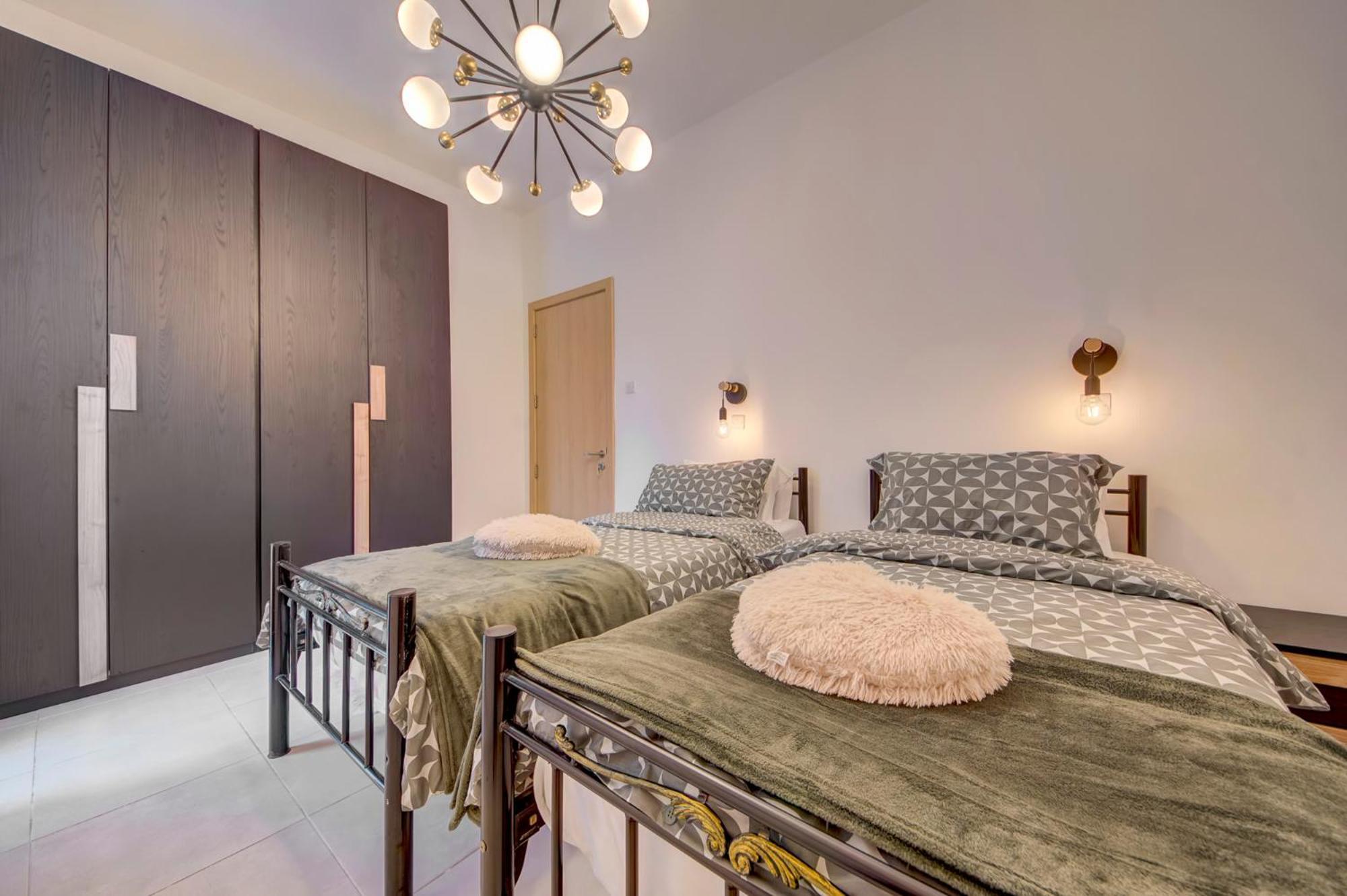 St Julians Apartment 1 Saint Julian's Ngoại thất bức ảnh